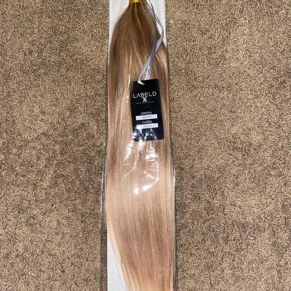 Hair extensions - Picture 2 of 3